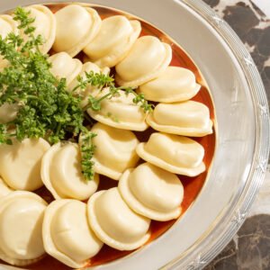 Sorrentini de burrata com limão siciliano (molho de tomate)