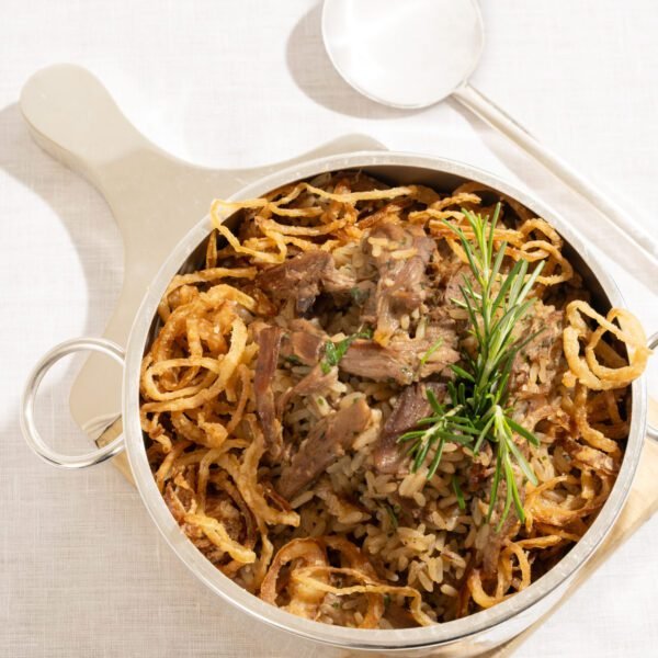 Arroz de cordeiro com crispy de cebola